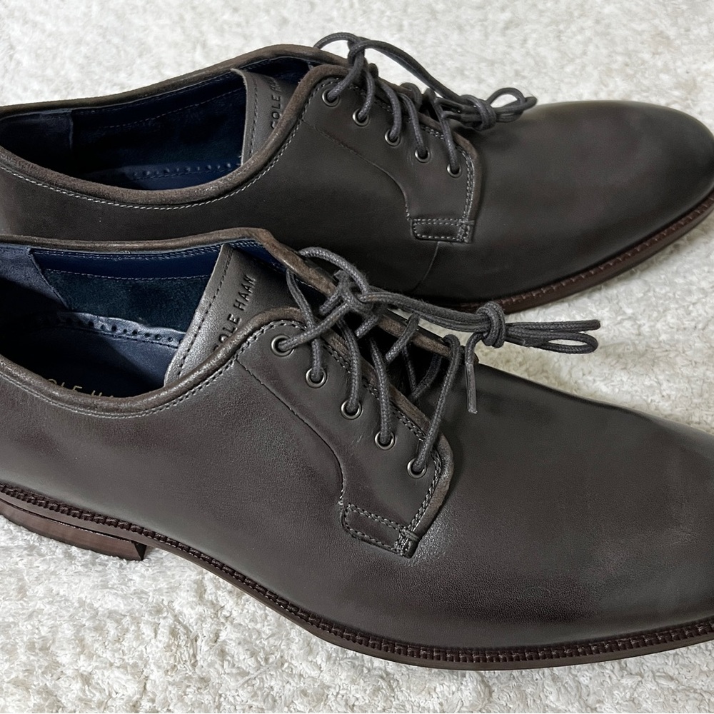 Cole Haan Men's Dark Gray Oxfords
